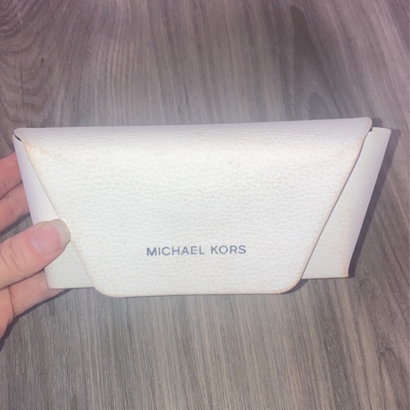 Michael Kors sunglasses - Picture 4 of 7